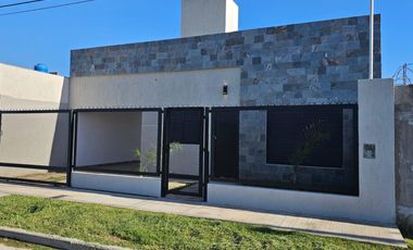 Venta Casa Santa Fe -  Barrio La Esmeralda