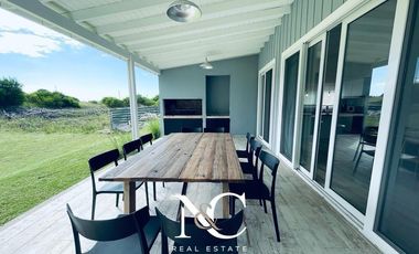 Casa en venta en Costa Esmeralda fondo libre