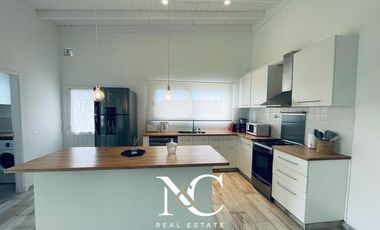 Casa en venta en Costa Esmeralda fondo libre