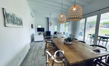 Casa en venta en Costa Esmeralda fondo libre