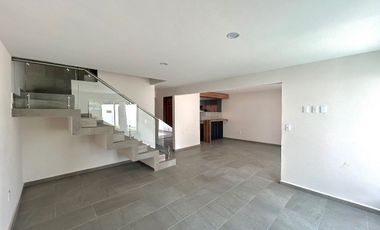 Casa en venta con jardín, alberca  en Fracc. privado en Yautepec,Morelos