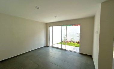 Casa en venta con jardín, alberca  en Fracc. privado en Yautepec,Morelos