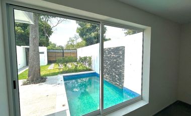 Casa en venta con jardín, alberca  en Fracc. privado en Yautepec,Morelos