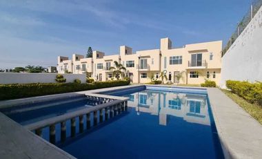 Casa nueva con roof garden en venta en Cuautla cerca de UNILA