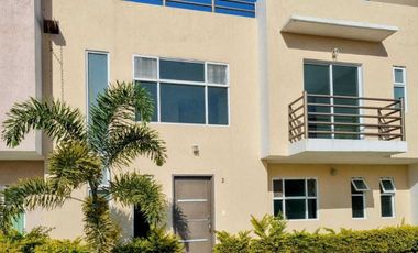 Casa nueva con roof garden en venta en Cuautla cerca de UNILA