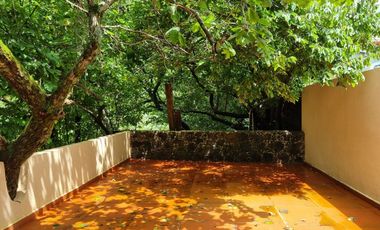 CASA AMATLAN EN VENTA, EN TEPOZTLAN PUEBLO MAGICO cerca de Amatlan  con jacuzzi