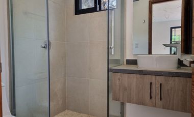 CASA AMATLAN EN VENTA, EN TEPOZTLAN PUEBLO MAGICO cerca de Amatlan  con jacuzzi