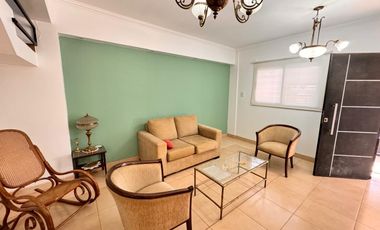 Importante casa de 4 dormitorios con pileta en VENTA en Lomas de Tafí, sector 16