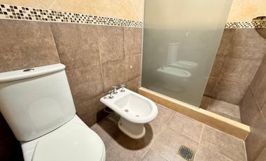 Importante casa de 4 dormitorios con pileta en VENTA en Lomas de Tafí, sector 16