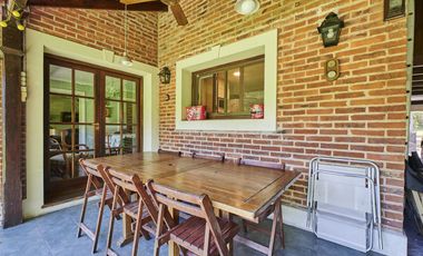 Casa en el Barrio Camino Real