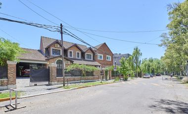 Casa en el Barrio Camino Real