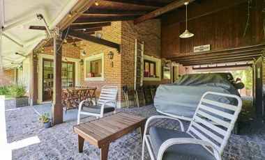 Casa en el Barrio Camino Real