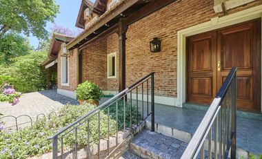 Casa en el Barrio Camino Real