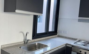 Hermoso Departamento 3 ambientes con cochera y baulera a estrenar - Apto crédito- Lomas de Zamora Este