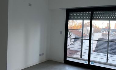 Hermoso Departamento 3 ambientes con cochera y baulera a estrenar - Apto crédito- Lomas de Zamora Este