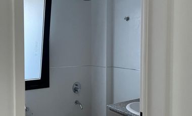 Hermoso Departamento 3 ambientes con cochera y baulera a estrenar - Apto crédito- Lomas de Zamora Este