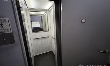 Venta departamento 3 ambientes con balcón en Avellaneda