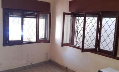 Venta Casa 3 Amb Ramos Mejia 8,66x24 U1a2