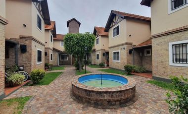 Increíble Dúplex en Complejo Cerrado: 4 ambientes, Patio y Cochera - en Venta.