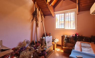 Increíble Dúplex en Complejo Cerrado: 4 ambientes, Patio y Cochera - en Venta.