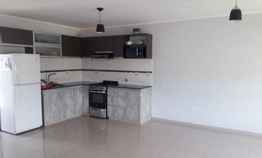 Casa en B° Pilar del Sol, Fernandez Oro