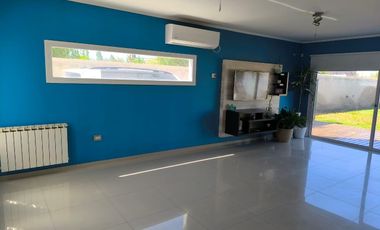 Casa en B° Pilar del Sol, Fernandez Oro