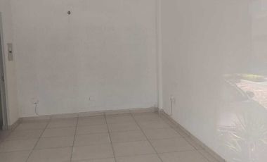 Se renta local comercial en Puerta Real en Pueblito Querétaro
