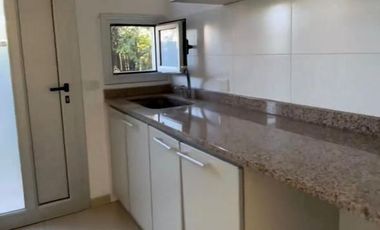 Casa 5amb con piscina - Barrio Privado Los Troncos