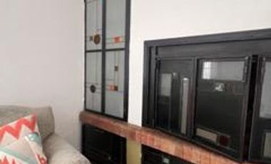 VENTA de DOS CASAS con amplio Jardín - Neuquén Capital