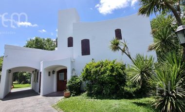 Casa de 3 dormitorios en venta en El Ombu