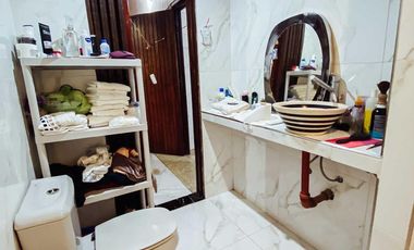 Casa en venta - 3 Dormitorios 4 Baños Local - 433Mts2 - Ensenada