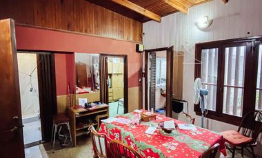 Casa en venta - 3 Dormitorios 4 Baños Local - 433Mts2 - Ensenada