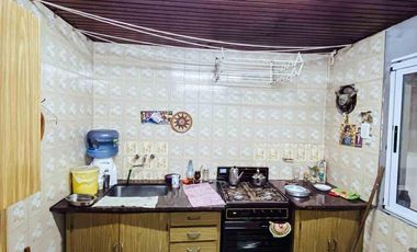 Casa en venta - 3 Dormitorios 4 Baños Local - 433Mts2 - Ensenada