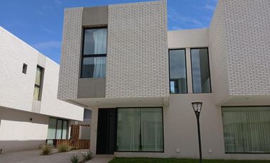 DEPARTAMENTO EN VENTA  4Amb - EN BOSQUES DE CHAMPAGNAT
