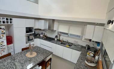 CASA VENTA ITUZAINGO