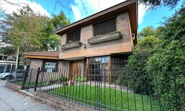 Chalet en San Miguel Ctro. Uso Profesional