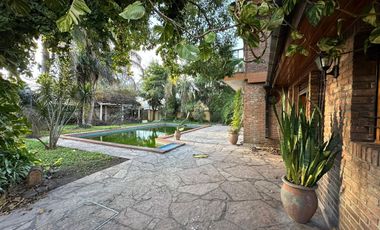 Chalet en San Miguel Ctro. Uso Profesional