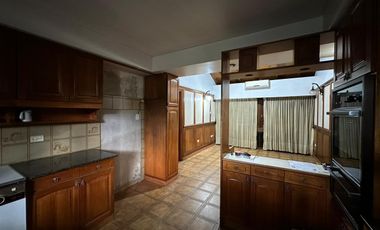 Chalet en San Miguel Ctro. Uso Profesional