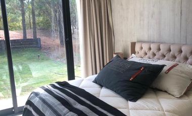 Casa - 5 ambientes con pileta, quincho y parrilla - Costa Esmeralda - VENTA -