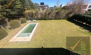 Casa en venta en Barrio Los Naranjos Canning