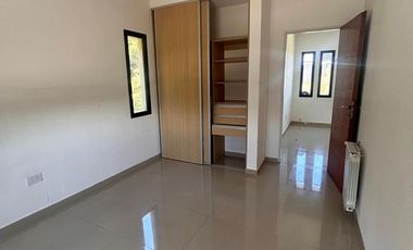 Casa en venta en Barrio Los Naranjos Canning