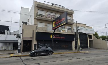 Departamento en Luis Guillon