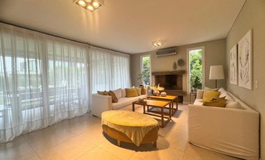 Casa en  venta con pileta 7 ambientes en los Castaños Nordelta