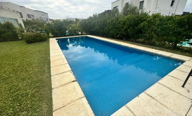 Casa en  venta con pileta 7 ambientes en los Castaños Nordelta
