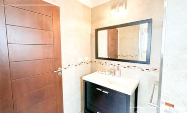 Casa en  Venta - Barrio Nuevo Quilmes - lote central.