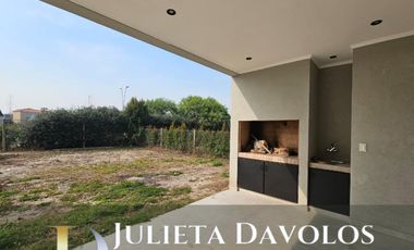 Casa en Venta Barrio Puertos del Lago, Ceibos