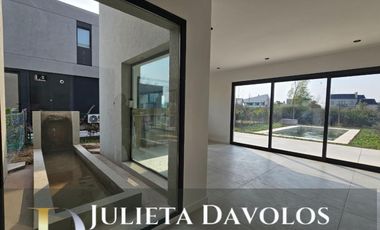 Casa en Venta Barrio Puertos del Lago, Ceibos