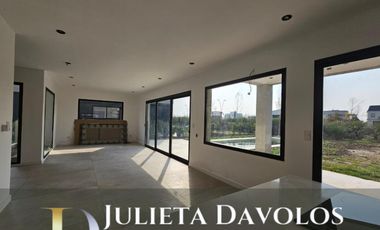 Casa en Venta Barrio Puertos del Lago, Ceibos