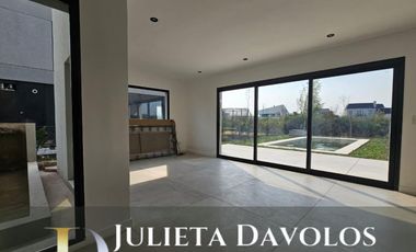 Casa en Venta Barrio Puertos del Lago, Ceibos