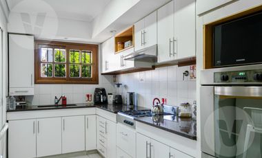 Casa en venta - Lomas de Zamora, Caseros al 1700